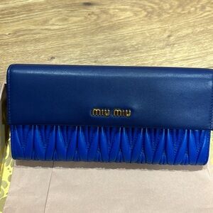 NWOT Miu Miu handbag